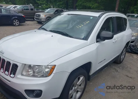 2013 Jeep Compass Latitude из США, поврежденный, VIN 1C4NJCEB3DD166266